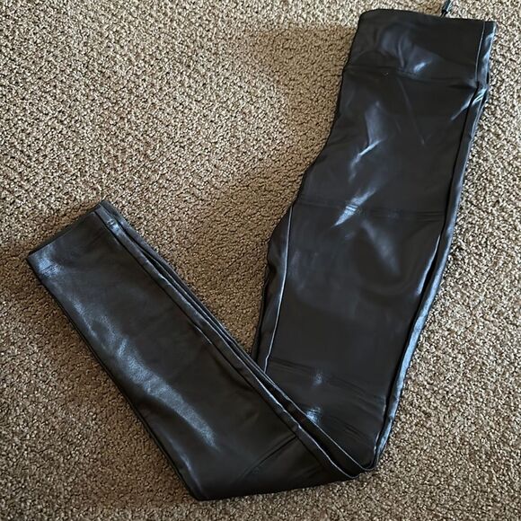 Koral Lead Moto High Rise Infinity Leggings - Multiple Sizes - Picture 1 of 8